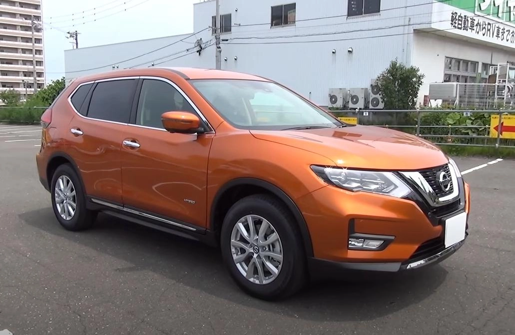 NISSAN X-TRAIL 2017, Гибрид, 4WD. Обзор экстерьера и интерьера.