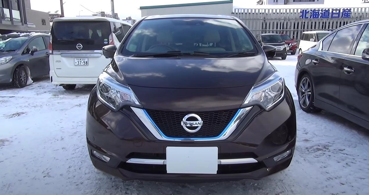 NISSAN NOTE e-POWER MEDALIST 2018-2019 4WD обзор интерьер и экстерьер