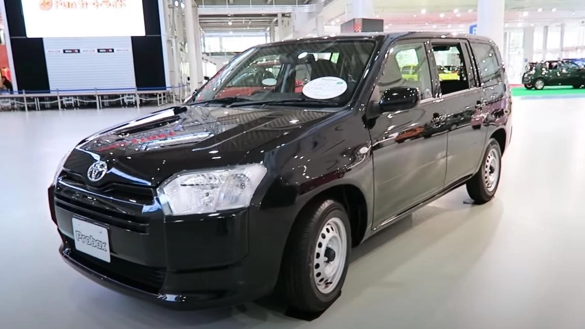 Toyota ProBox 2015, 1.5, GL, 2WD. Обзор экстерьера и интерьера.