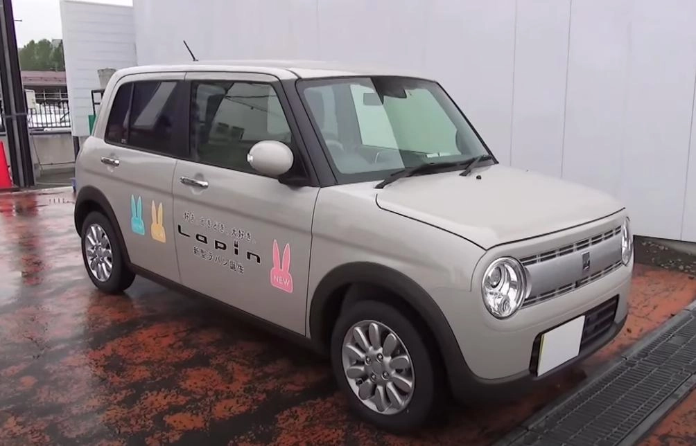 SUZUKI Lapin 2015, X 4WD. Обзор экстерьера и интерьера.